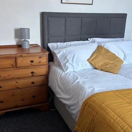 Eden Homez 28 Russell Road, Bs67ub Bed & Breakfast Bristol