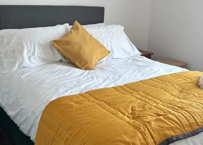 Eden Homez 住宿加早餐酒店